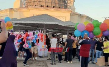 بدء توافد المواطنين على مدينة رأس البر اول ايام عيد الأضحى … صور