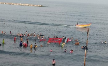 إنقاذ 19 شخص من الغرق وإعادة 123 طفل تائه الى ذويهم برأس البر في ثان أيام عيد الأضحى المبارك … صور