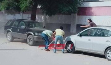 جمعية الهلال الأحمر تنقذ اشهر ميدان بدمياط من انفجار سيارة ملاكي .. صورة