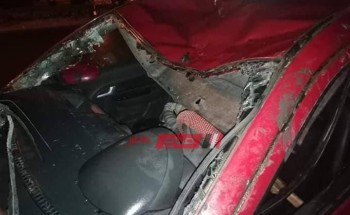 بالصور إصابة شخص جراء انقلاب سيارة ملاكي بدمياط