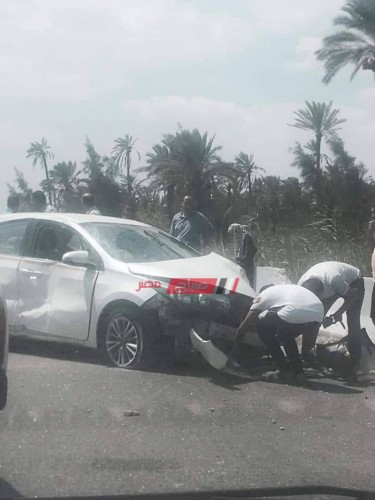 بالصور إصابة شخص جراء حادث تصادم بين 3 سيارات على طريق رأس البر بدمياط
