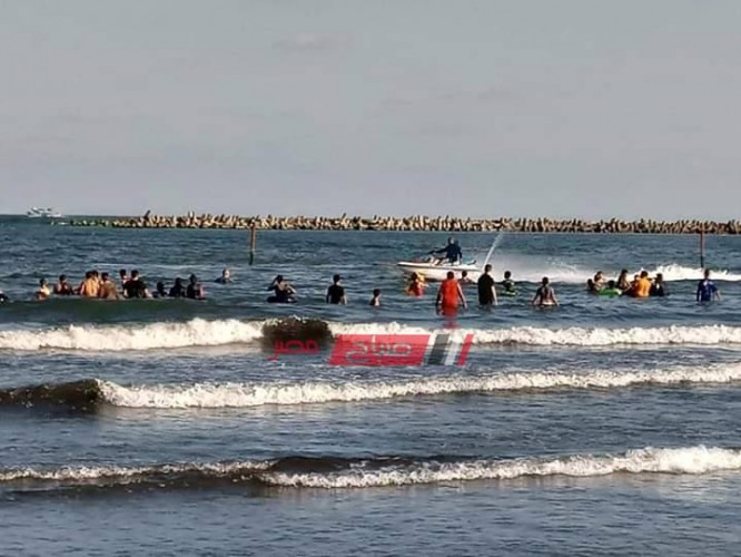 إنقاذ 14 شخص من الغرق وإعادة 47 طفل تائه إلى أهلهم برأس البر