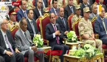 الرئيس السيسي يكرم رئيس أركان حرب القوات المسلحة السابق