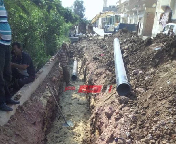 اصلاح خط مياه بمحطة الصرف الصحي الفرعية بكفر تقى بدمياط