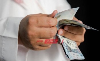 السعودية تتخذ إجراءات تؤثر على الدخل الشهري للوافدين