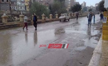 محافظة القاهرة تدفع بعدد من السيارات لسحب مياه الأمطار وعودة حركة المرور