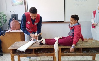 تدريب 100 طالب بمدارس دمياط على الإسعافات الأولية بإشراف الهلال الأحمر