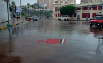 استمرار أعمال شفط وكسح مياه الأمطار في أحياء الإسكندرية