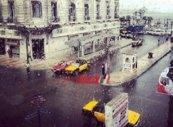 هطول أمطار غزيرة على الإسكندرية والمحافظة تعلن الطوارىء