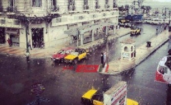 هطول أمطار غزيرة على الإسكندرية والمحافظة تعلن الطوارىء