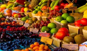 أسعار المانجو و التفاح تتراجع جنيه في أسواق الفاكهة اليوم