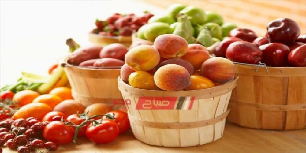 تعرف على أسعار 20 نوعًا من الفاكهة في سوق الجملة