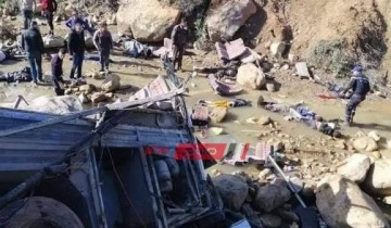 فيديو يرصد لقطات حصرية لانقلاب حافلة سياحية في السنوسي عين دراهم بتونس ووفاة 22 شخصاً وإصابة 21 آخرين