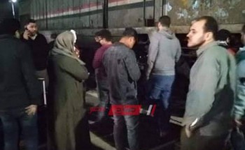 بالصور – قطار يخرج عن مساره على القضبان في السنطة بمحافظة الغربية