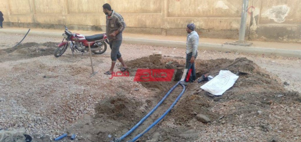 إصلاح كسر ماسورة مياه في حى المنتزه في الإسكندرية