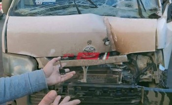 بالصور إصابة سائق سيارة ميكروباص جراء حادث تصادم في دمياط