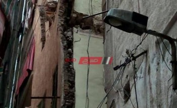 سقوط أجزاء من عقار مأهول بالسكان في محرم بك بالإسكندرية