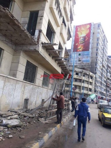 انهيار أجزاء من عقار في حي المنتزه في الإسكندرية- صورة