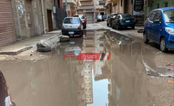 مياه الصرف الصحي تغرق الشارع الحربي في دمياط