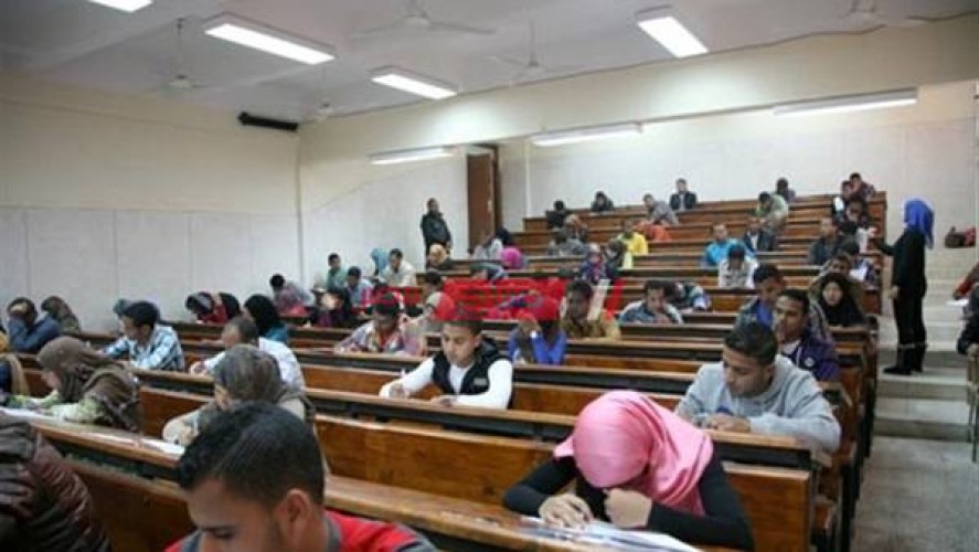 توفير قاعات مجهزة للأمتحانات بدلاً من الخيام في جامعة الإسكندرية