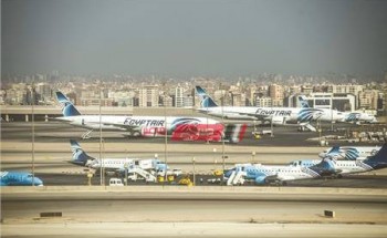 1383 مصريا يغادرون الكويت عبر 8 رحلات طيران