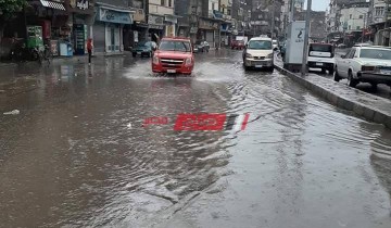 طوارئ في دمياط بسبب سقوط الأمطار الغزيرة وغرق الشوارع