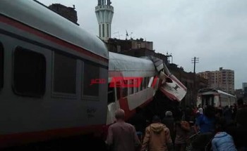 إصابة 13 شخص فى حادث تصادم قطارين قادمين من الصعيد بين امبابة ورمسيس