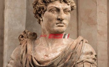 ماذا فعل اكتافيوس بعد سيطرة الرومان على مصر؟