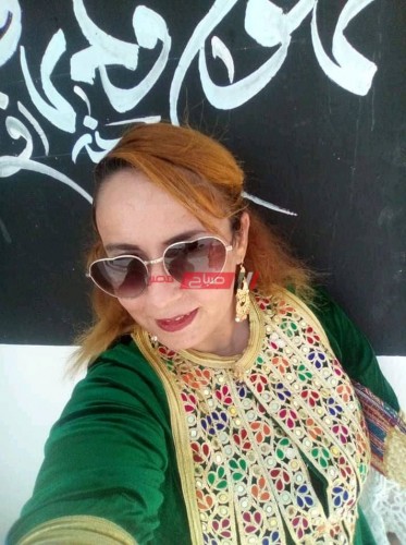 الإعلامية نهلة درغوثي تواجه الكورونا بالملابس الوطنية التونسية