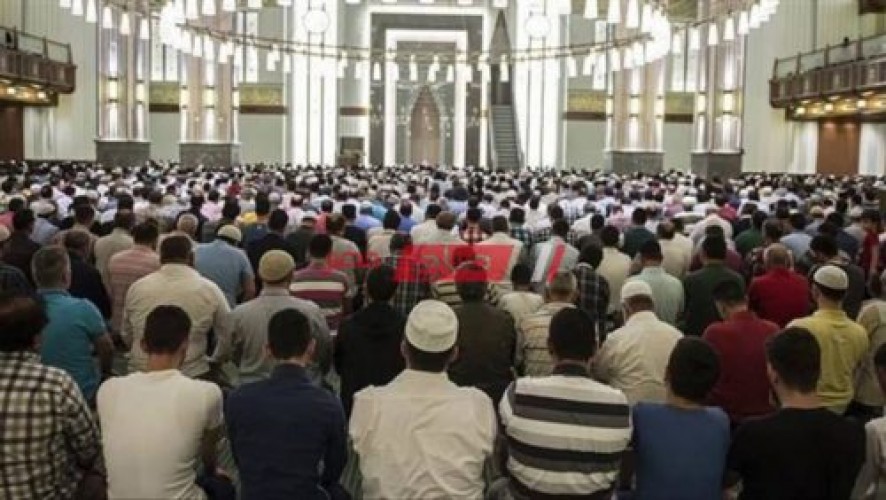 مجلس الوزراء ينفي عودة صلاة الجمعة والجماعة بالمساجد الأسبوع المقبل