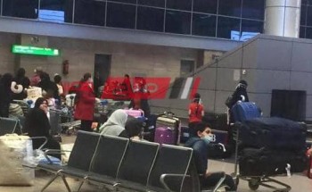 عودة المصريون العالقون بالكويت إلى القاهرة على متن 3 طائرات