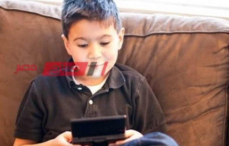 تأثير الألعاب الإلكترونية علي نفسية الأطفال