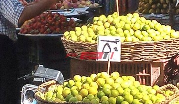 أسعار الليمون تقفز لـ 60 جنيهًا للكيلو في أسواق المحافظات