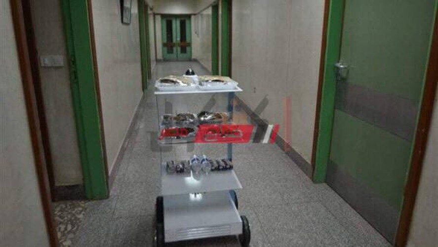أول روبوت لخدمة مصابي كورونا بجامعة المنصورة