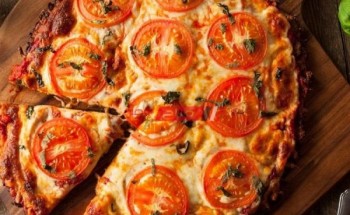 طريقة عمل البيتزا بعجينة القرنبيط