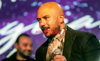 محمود العسيلي يحيي حفلًا غنائيًا الجمعة في العلمين