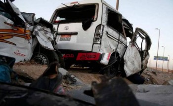 مصرع 8 مواطنين وإصابة 5 آخرين فى حادث تصادم سيارة نقل وميكروباص بالإسكندرية