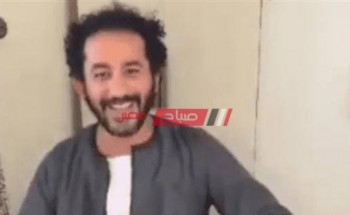 أحمد حلمي بـ جلابية الصعيدي يعلن عن ظهوره مع الفنانة إسعاد يونس