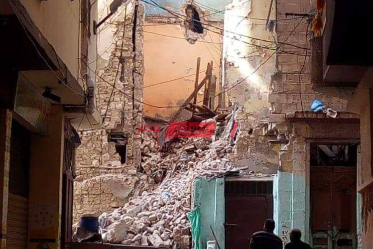 انهيار عقارين وشرفتين من عقار ثالث في حي الجمرك بالإسكندرية