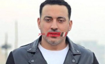 محمد دياب يروج لمسرحية اللوكاندة