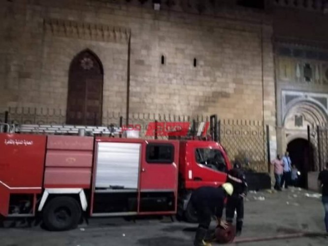 فصل التيار الكهربائى عن مسجد الازهر عقب نشوب الحريق ولا وجود لإصابات