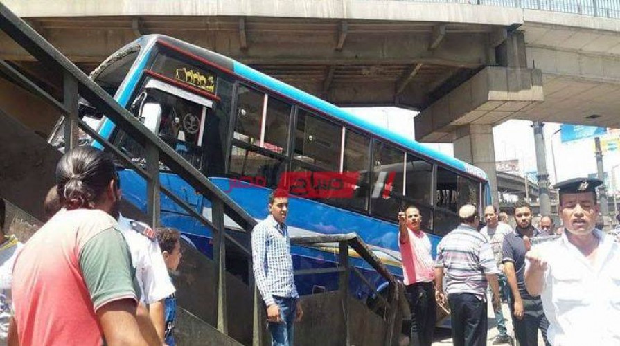 إصابة 9 أشخاص نتيجة حادث إنقلاب بسبب السرعة الزائدة بشارع رمسيس