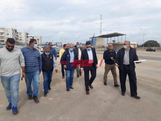نائب محافظ بورسعيد يتفقد مواقع لاقامة مجموعة من البنزينات الخدمية بالمحافظة