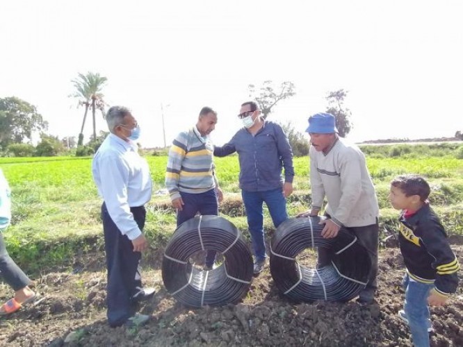 وكيل زراعة دمياط يشدد على توعية المزارعين بأهمية الرى الحديث فى زيادة الانتاج وتوفير الأسمدة