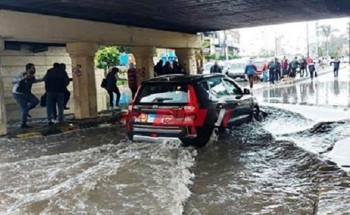 بالصور تراكم المياه بسبب هطول الأمطار الغزيرة علي الإسكندرية