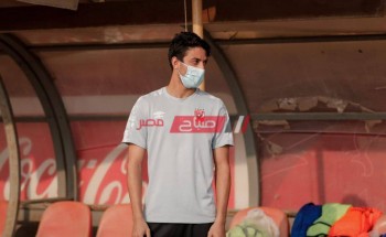 طاهر محمد تحت رعاية طبيب الأهلي قبل مواجهة سونيديب