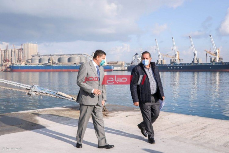تداول 9 سفن حاويات وبضائع عامة عبر ميناء دمياط وتصدير 253 طن أرز معبأ