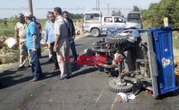 إصابة 5 مواطنين إثر حادث انقلاب تروسيكل بطريق الفيوم السياحى