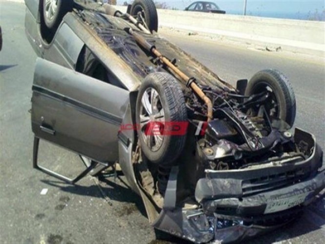 إصابة طبيب جراء حادث انقلاب سيارة ملاكى فى بنى سويف