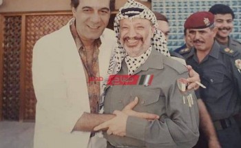 رانيا محمود ياسين تكشف صوره نادره لوالدها النجم الراحل مع رئيس فلسطين